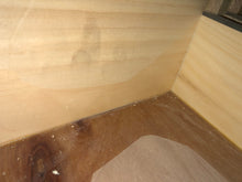 Load image into Gallery viewer, Bee Hive Top Feeder w/floats 5 Frame Nuc Langstroth Assembled Made in USA