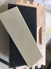 Load image into Gallery viewer, 20 Deep 20 medium plastic wax coated foundations inserts