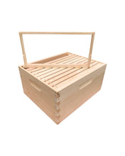 Load image into Gallery viewer, 9 5/8 deep brood hive body W/Frames (Un-Assembled)