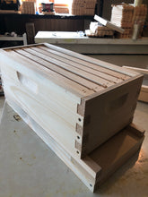 Load image into Gallery viewer, 5 Frame Nuc Medium 6 5/8 Complete Bee Hive w/Frames &amp; Foundations (UnAssembled) Langstroth
